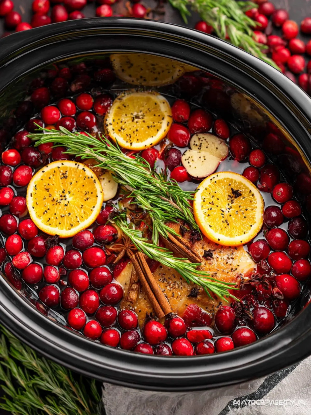 Slow Cooker Christmas Potpourri First Image